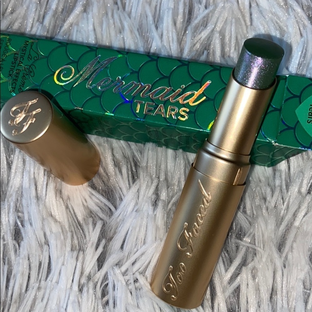 TOO FACED LA CRÈME MYSTICAL EFFECTS lipstick - Mermaid Tears